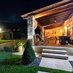 Villa Pinelia Mirtofiton