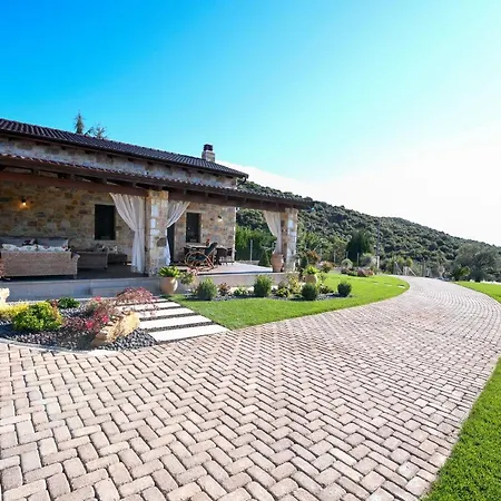 Villa Pinelia Mirtofiton