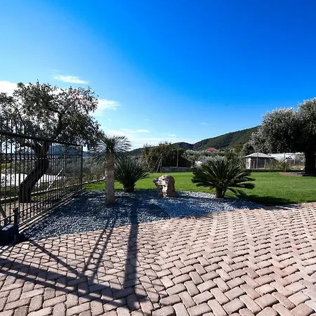 Villa Pinelia