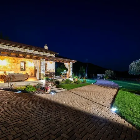 Pinelia Villa