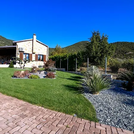 Pinelia Villa *