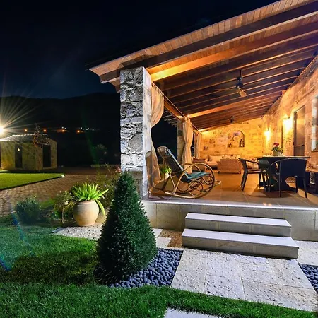 Villa Pinelia Mirtofiton