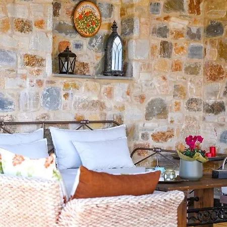 Pinelia Villa *